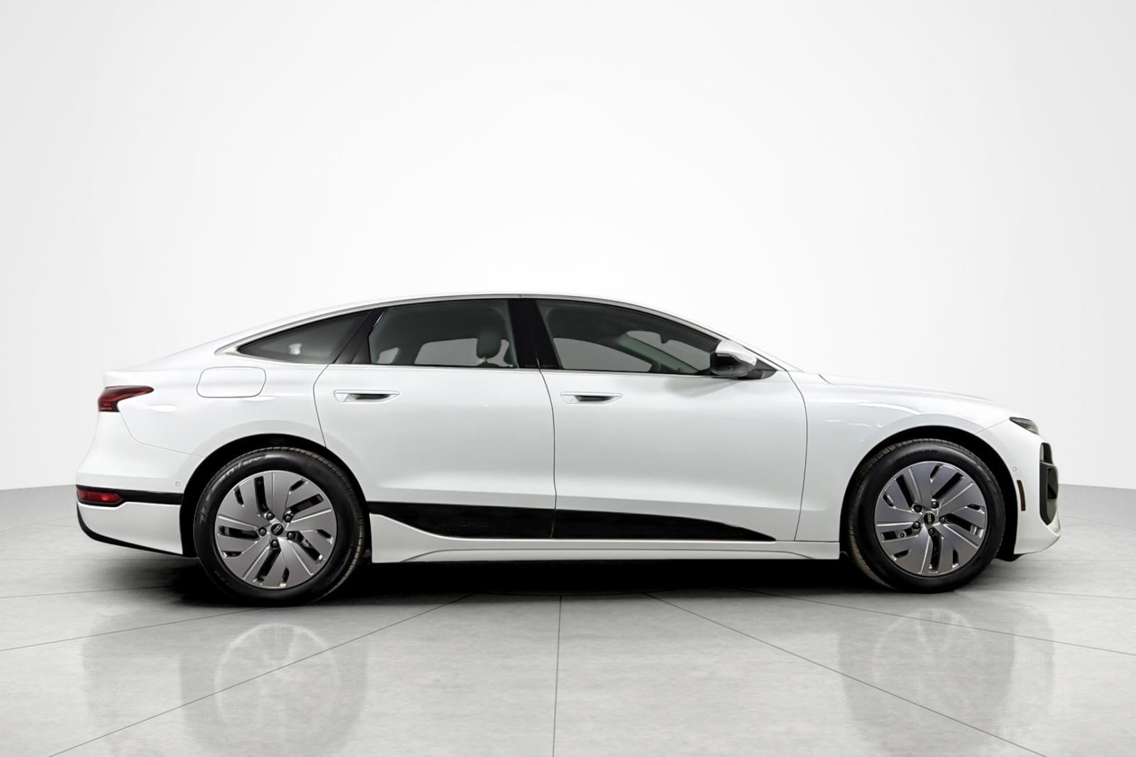 Certified 2025 Audi A6 e-tron Premium w/ Ultra Package RWD image 6