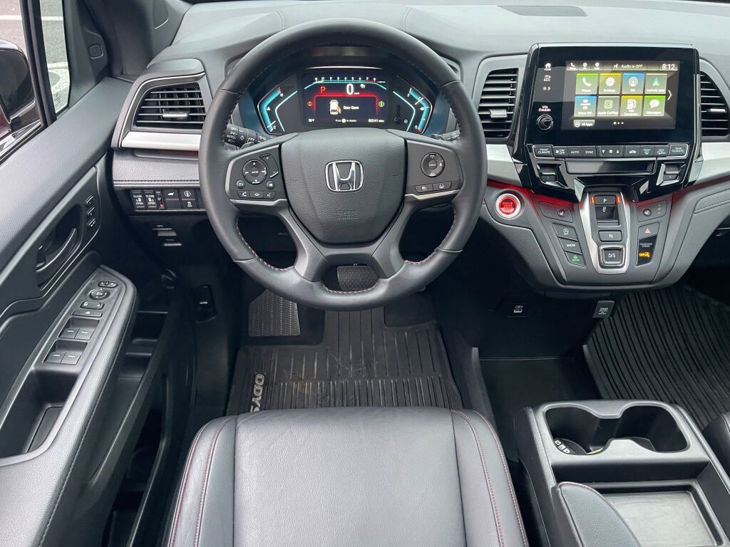 Used 2024 Honda Odyssey Sport image 2