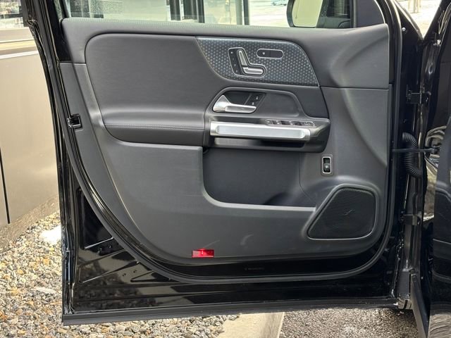 Used 2025 Mercedes-Benz GLB 250 GLB 250 image 18