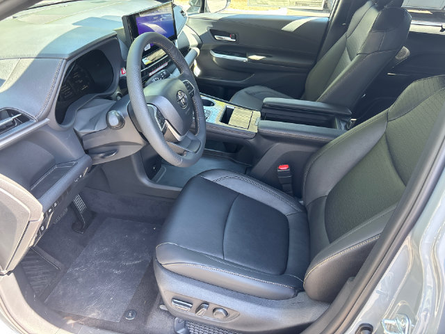 New 2026 Toyota Sienna XLE Woodland Edition AWD/4WD image 26