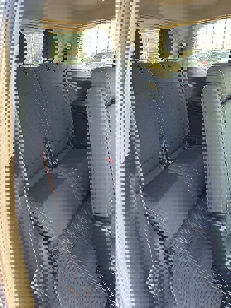 Used 2022 Jeep Grand Cherokee L Laredo w/ Luxury Tech Group I image 29