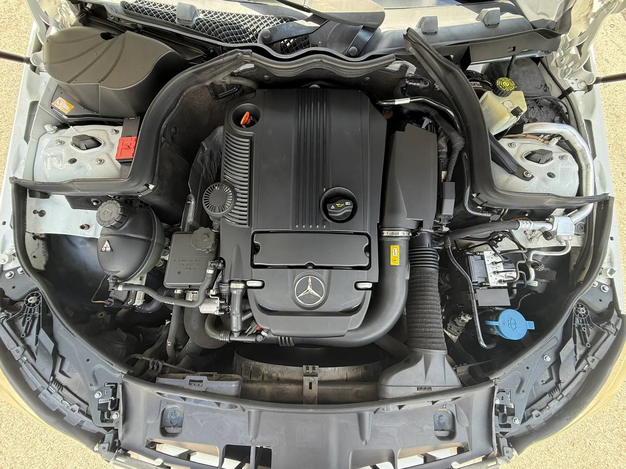Used 2013 Mercedes-Benz C 250 Sedan image 18