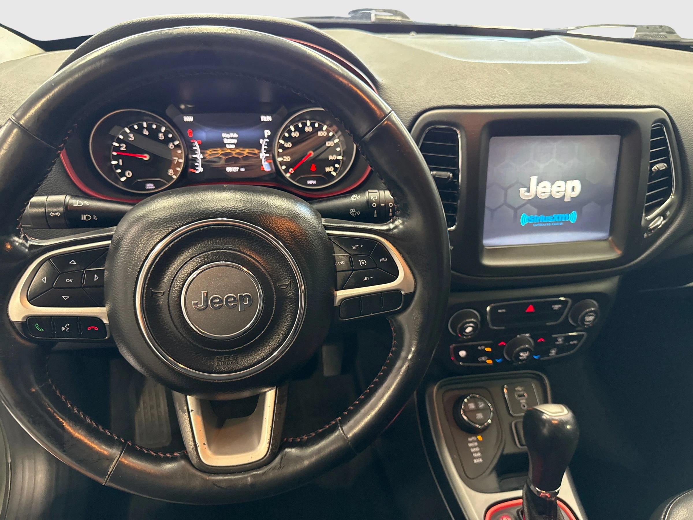 Used 2019 Jeep Compass Trailhawk w/ Cold Weather Group AWD/4WD image 15