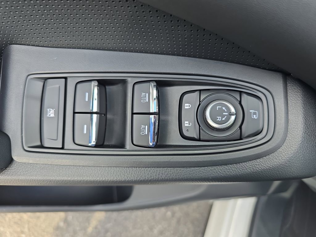 Certified 2025 Subaru Ascent Bronze Edition AWD/4WD image 23