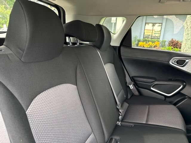 Used 2025 Kia Soul FWD image 13