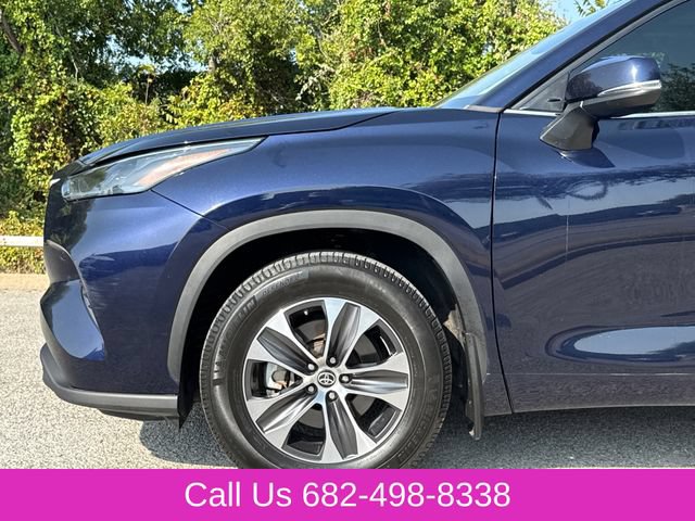 Used 2022 Toyota Highlander XLE FWD image 5
