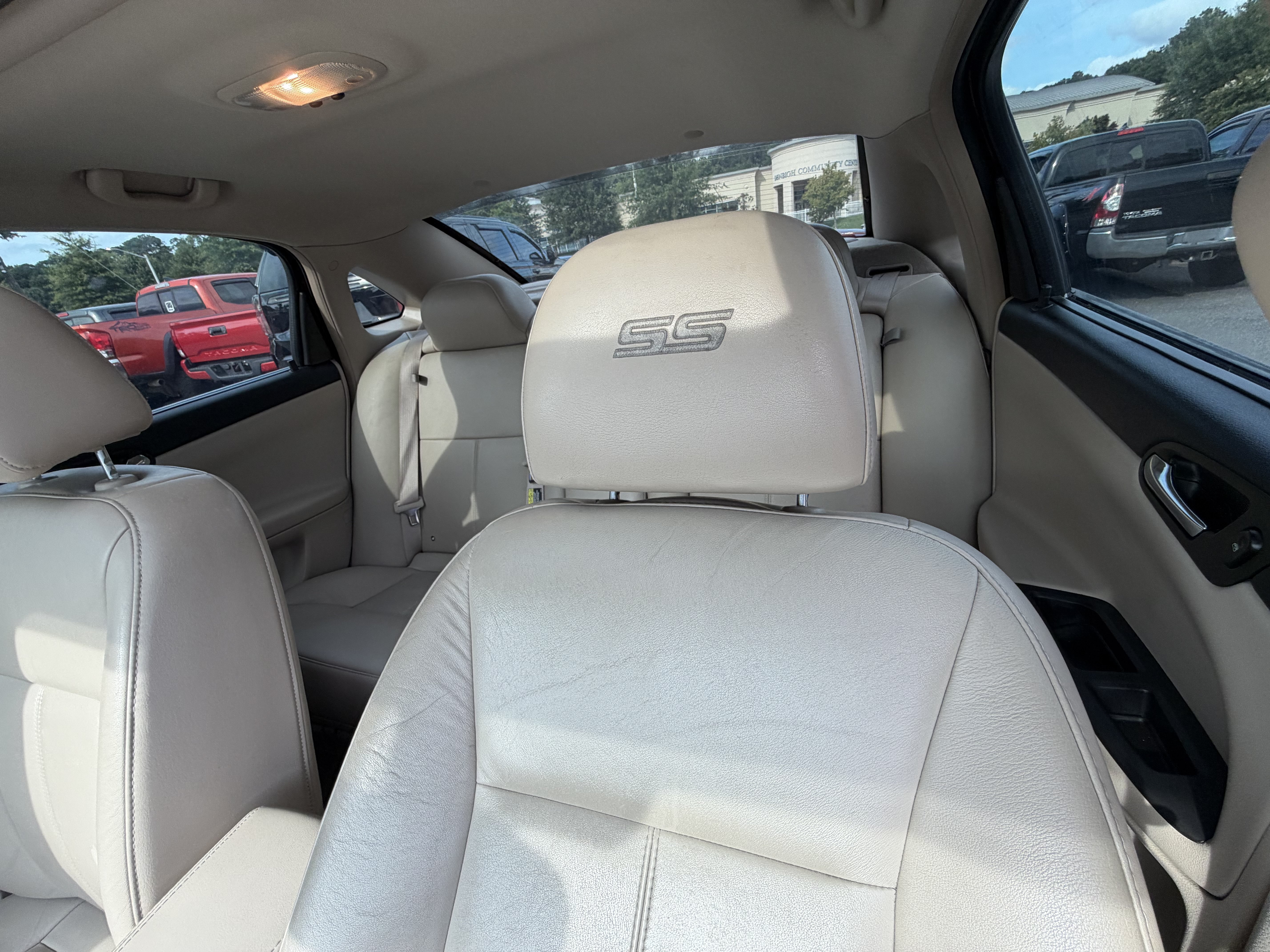 Used 2006 Chevrolet Impala SS w/ Convenience Package FWD image 13