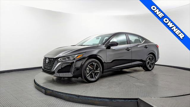 Used 2025 Nissan Sentra SV image 2