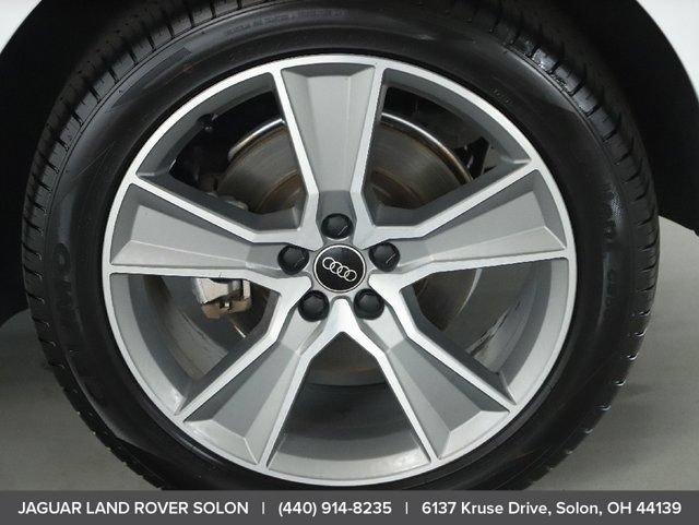 Used 2025 Audi Q5 2.0T Premium AWD/4WD image 40