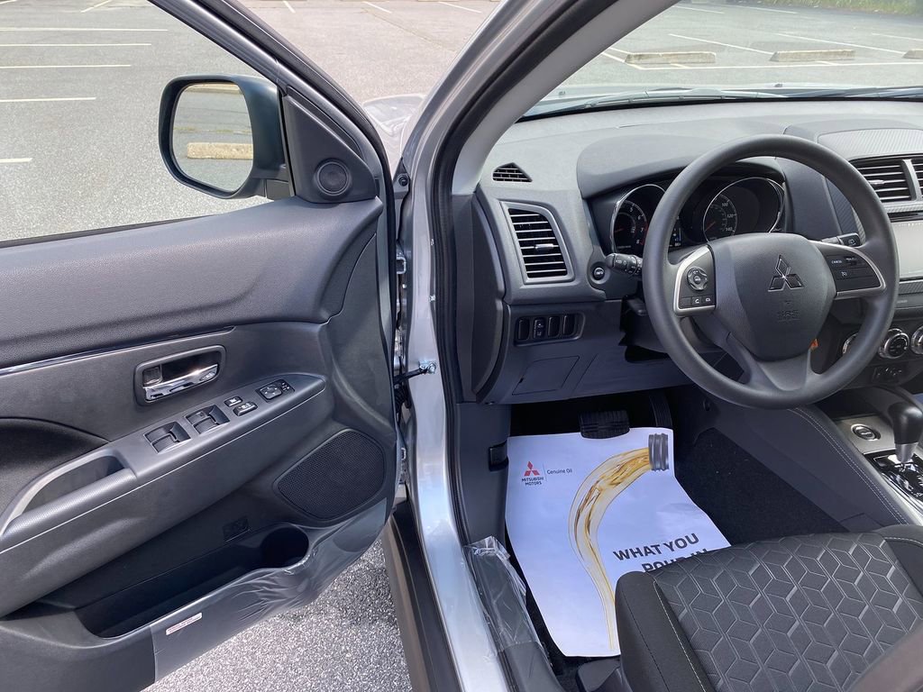 New 2025 Mitsubishi Outlander Sport ES image 10