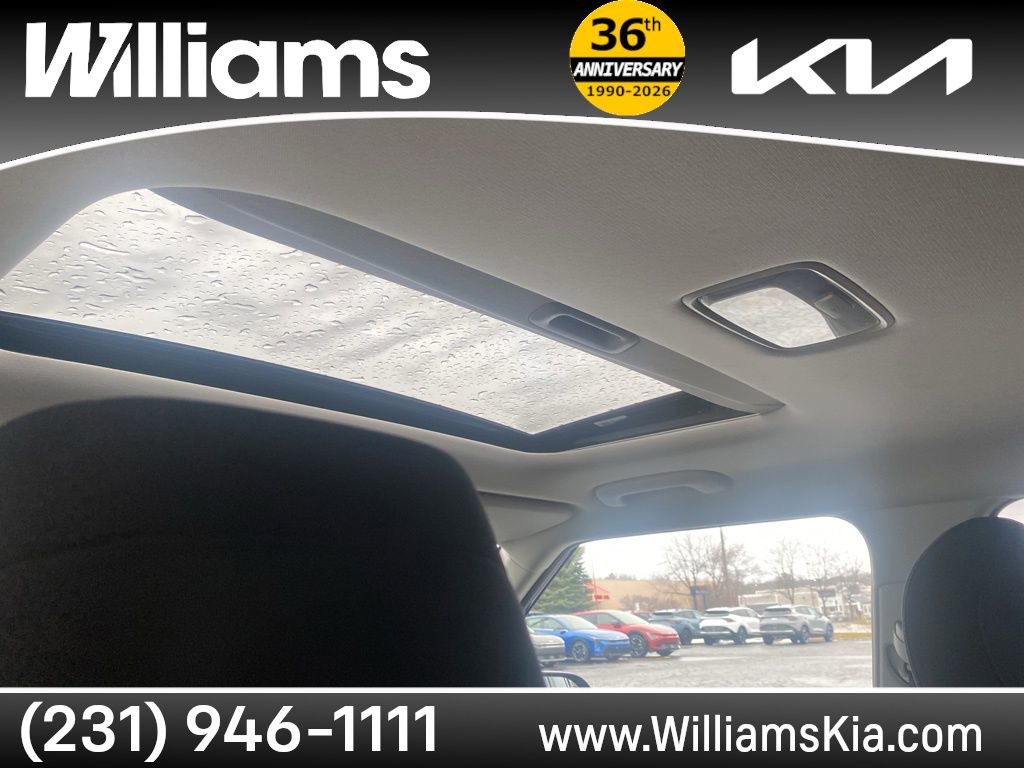 Used 2020 Kia Soul GT-Line w/ GT 2.0L Power Sunroof Package image 17