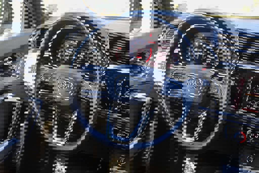 Used 2024 Audi Q3 2.0T Premium w/ Convenience Package image 15