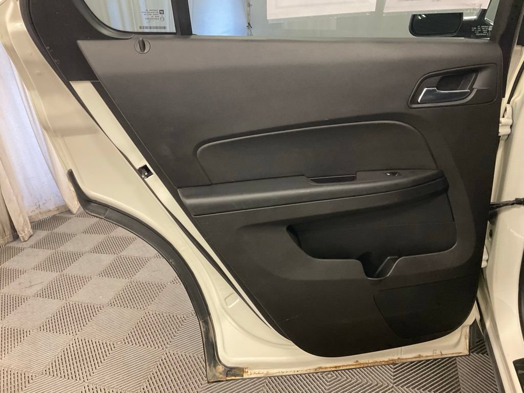 Used 2013 Chevrolet Equinox LT AWD/4WD image 33