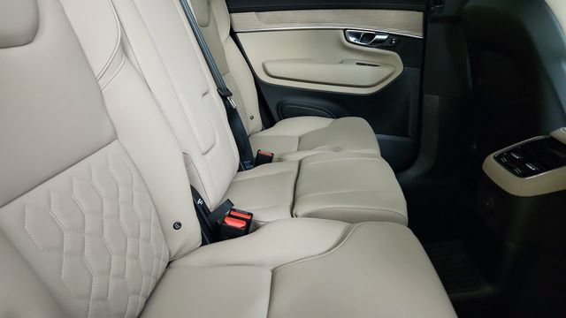 New 2026 Volvo XC90 T8 Plus w/ Protection Package Premier AWD/4WD image 35