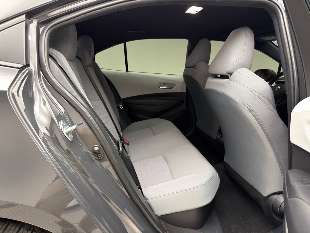 Used 2024 Toyota Corolla SE image 6