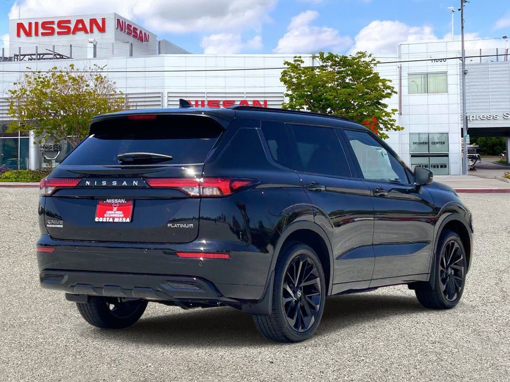 New 2026 Nissan Rogue Platinum image 4