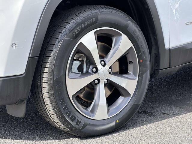 Used 2021 Jeep Cherokee Limited w/ Elite Package image 5