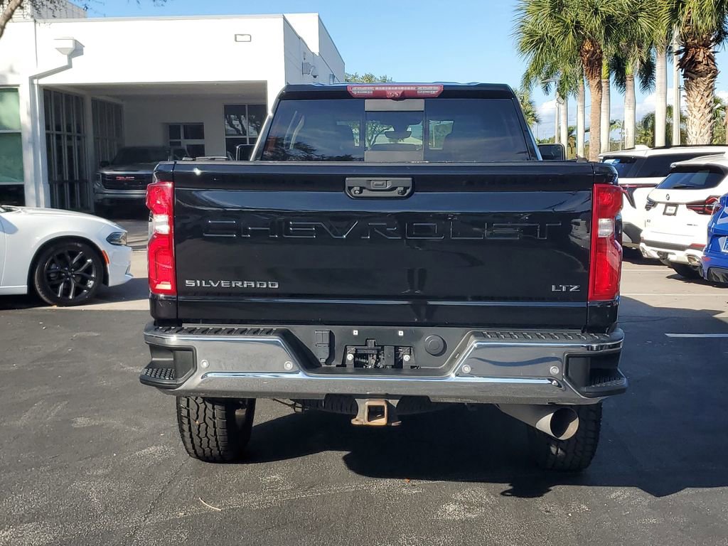 Certified 2022 Chevrolet Silverado 2500 LTZ w/ LTZ Plus Package image 4