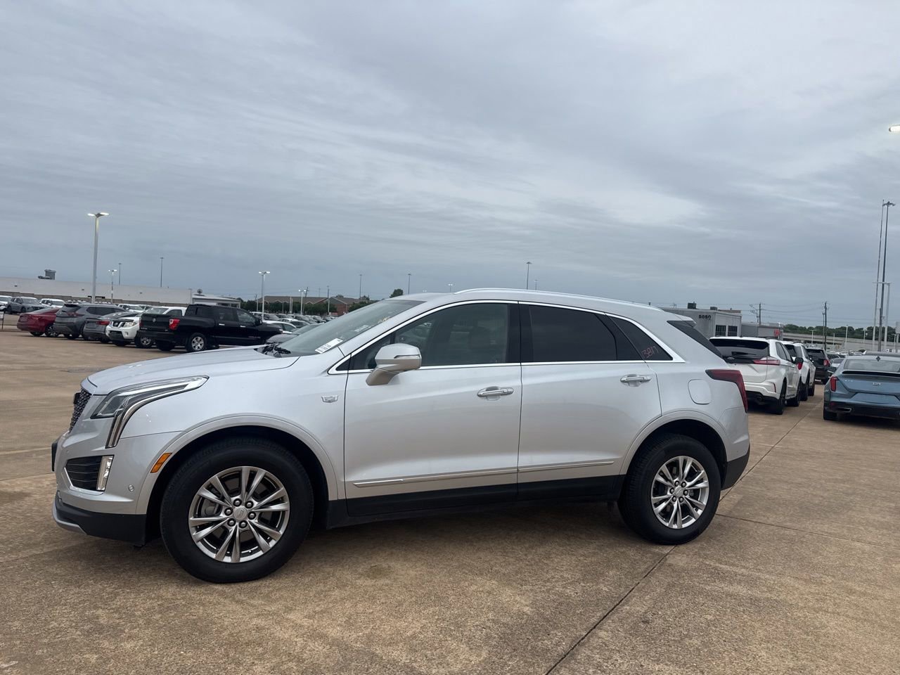 Used 2020 Cadillac XT5 Premium Luxury FWD image 10