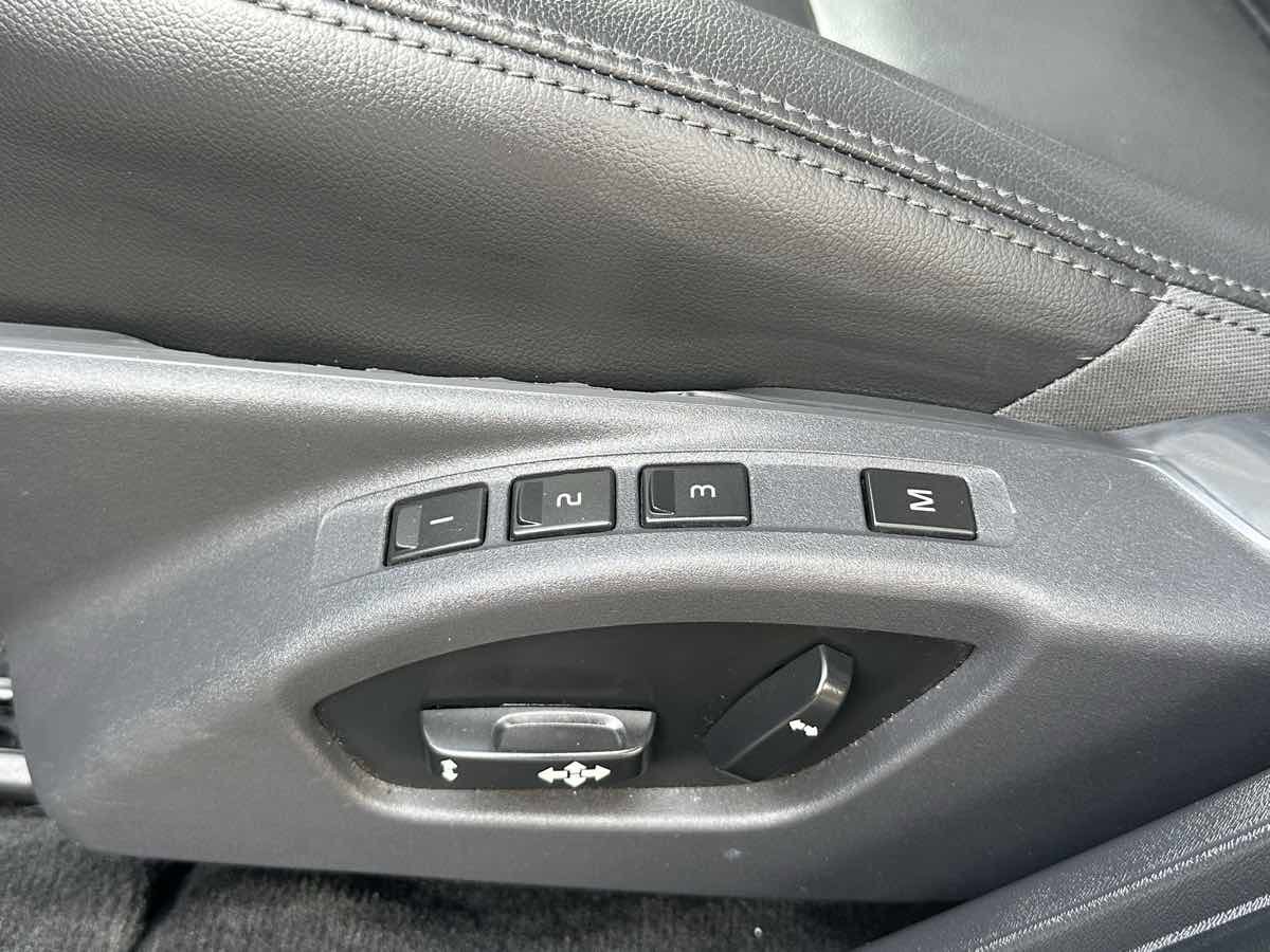 Used 2015 Volvo V60 T5 Premier Plus image 11