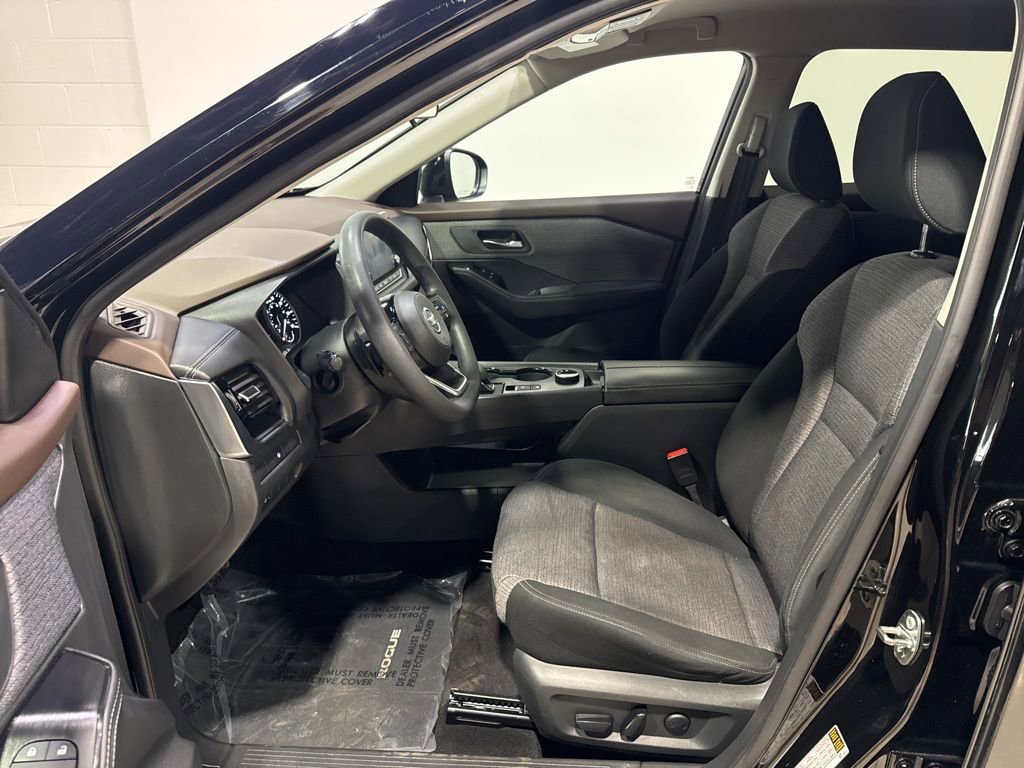 Used 2021 Nissan Rogue SV AWD/4WD image 26