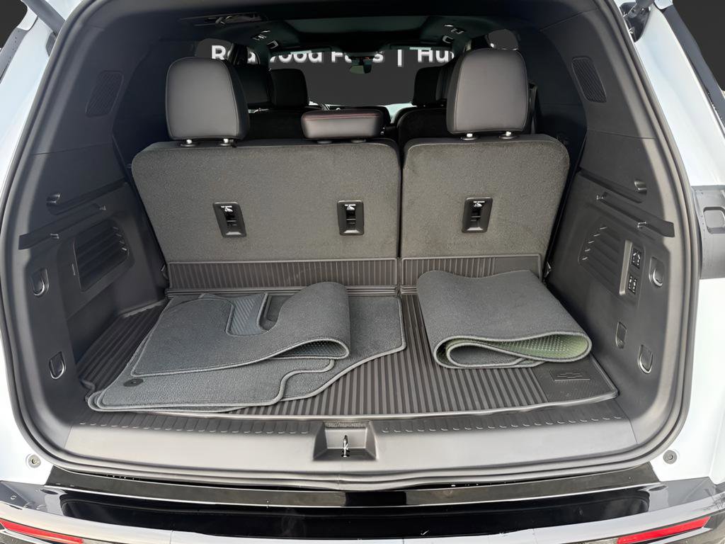 New 2026 Chevrolet Traverse RS image 17