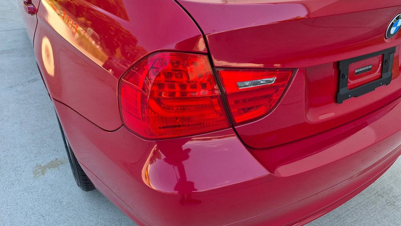 Used 2009 BMW 328i Sedan RWD image 17