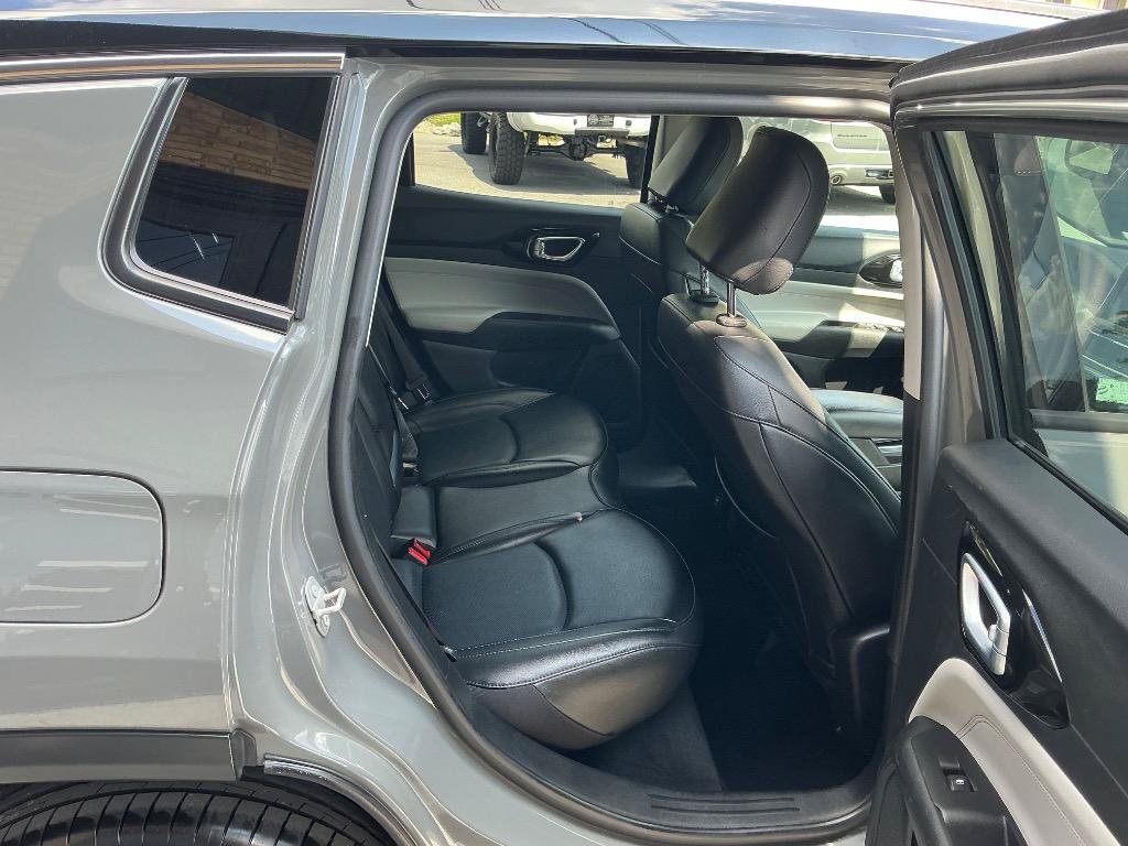 Used 2022 Jeep Compass Limited AWD/4WD image 14