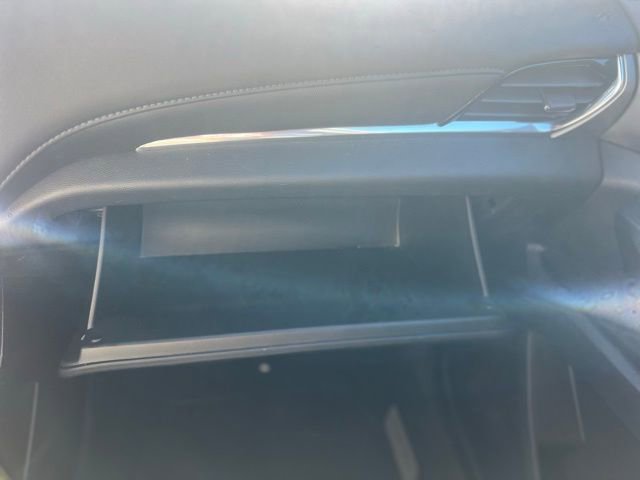 Used 2023 Chevrolet Traverse LT image 21