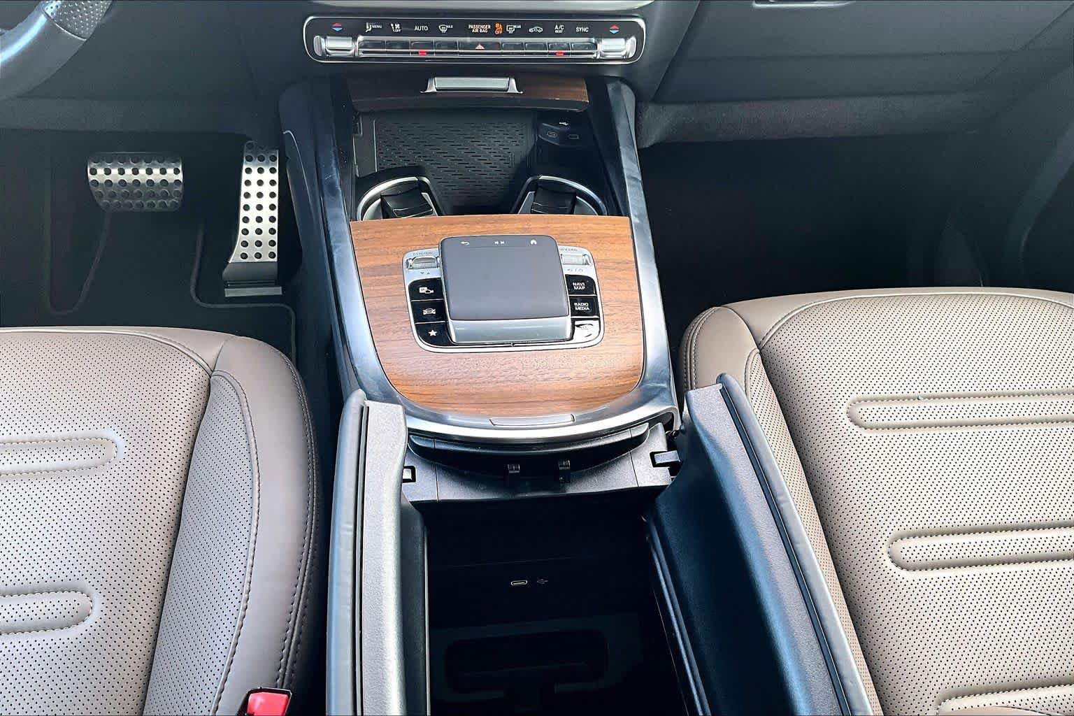 Certified 2025 Mercedes-Benz G 550 image 34