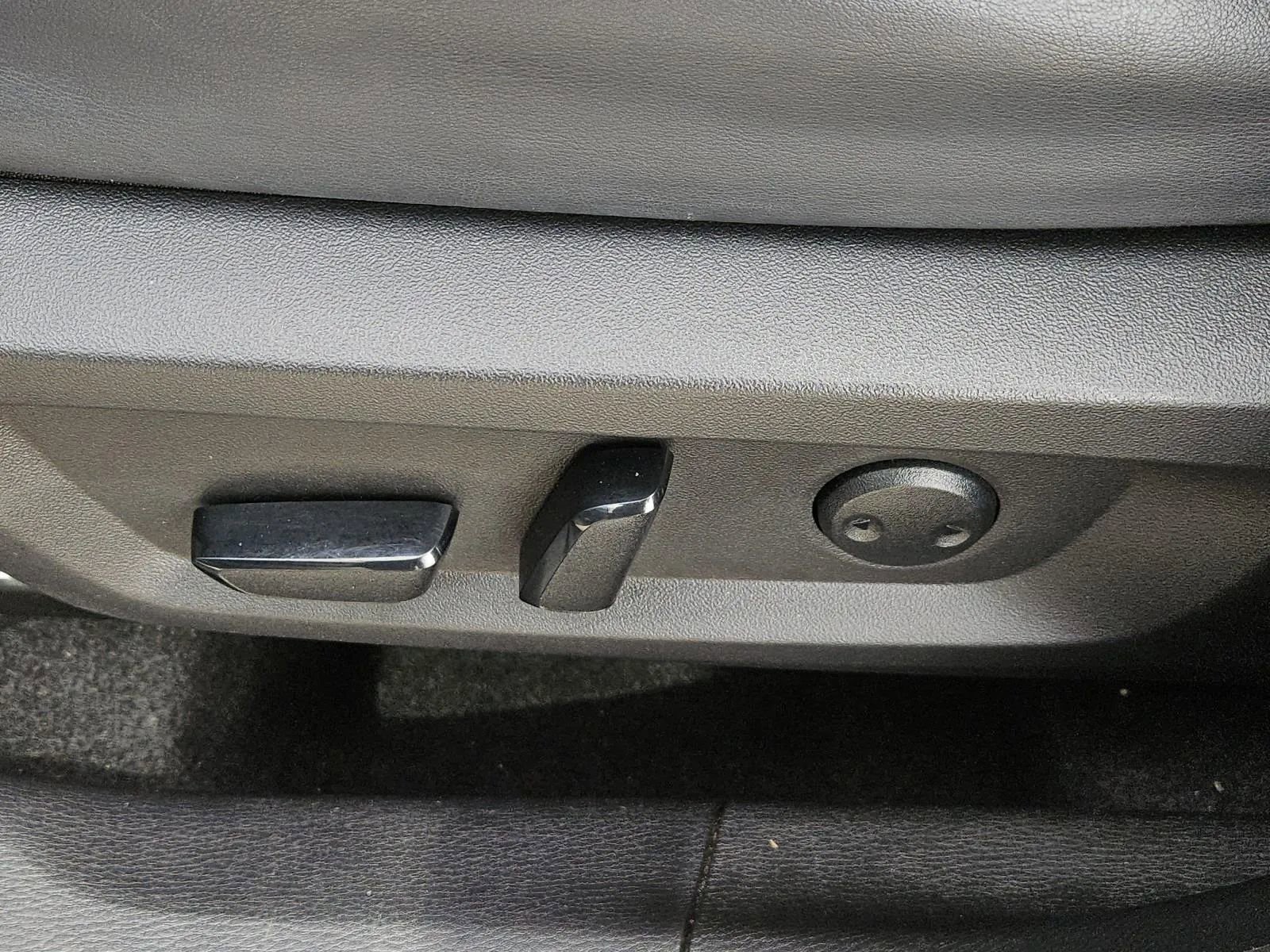 Used 2024 Mitsubishi Outlander SE Black Edition image 21