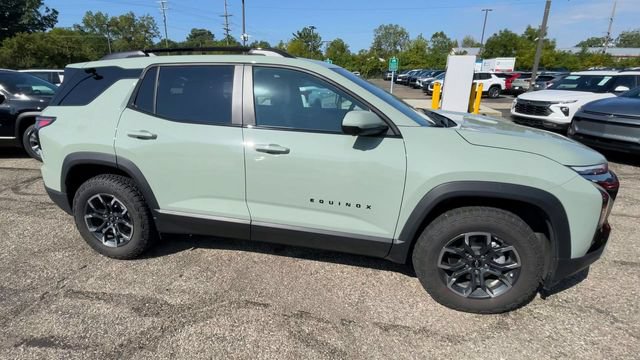 New 2026 Chevrolet Equinox ACTIV w/ Convenience Package III AWD/4WD image 3