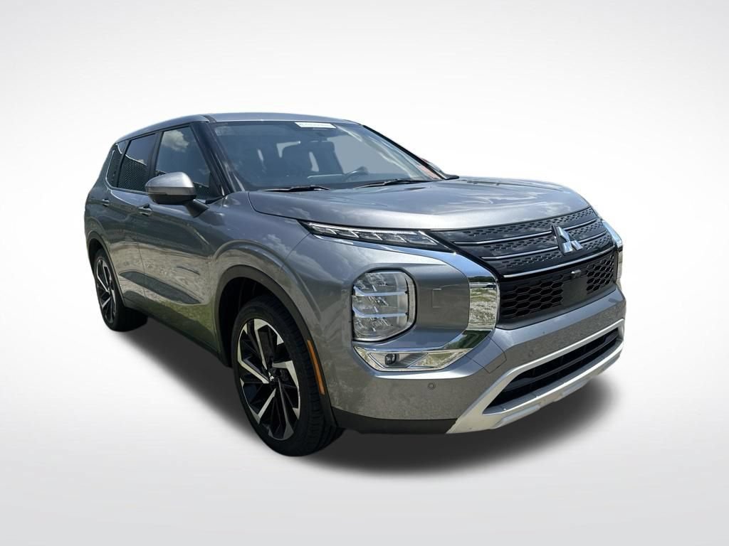 Used 2024 Mitsubishi Outlander SE AWD/4WD image 10