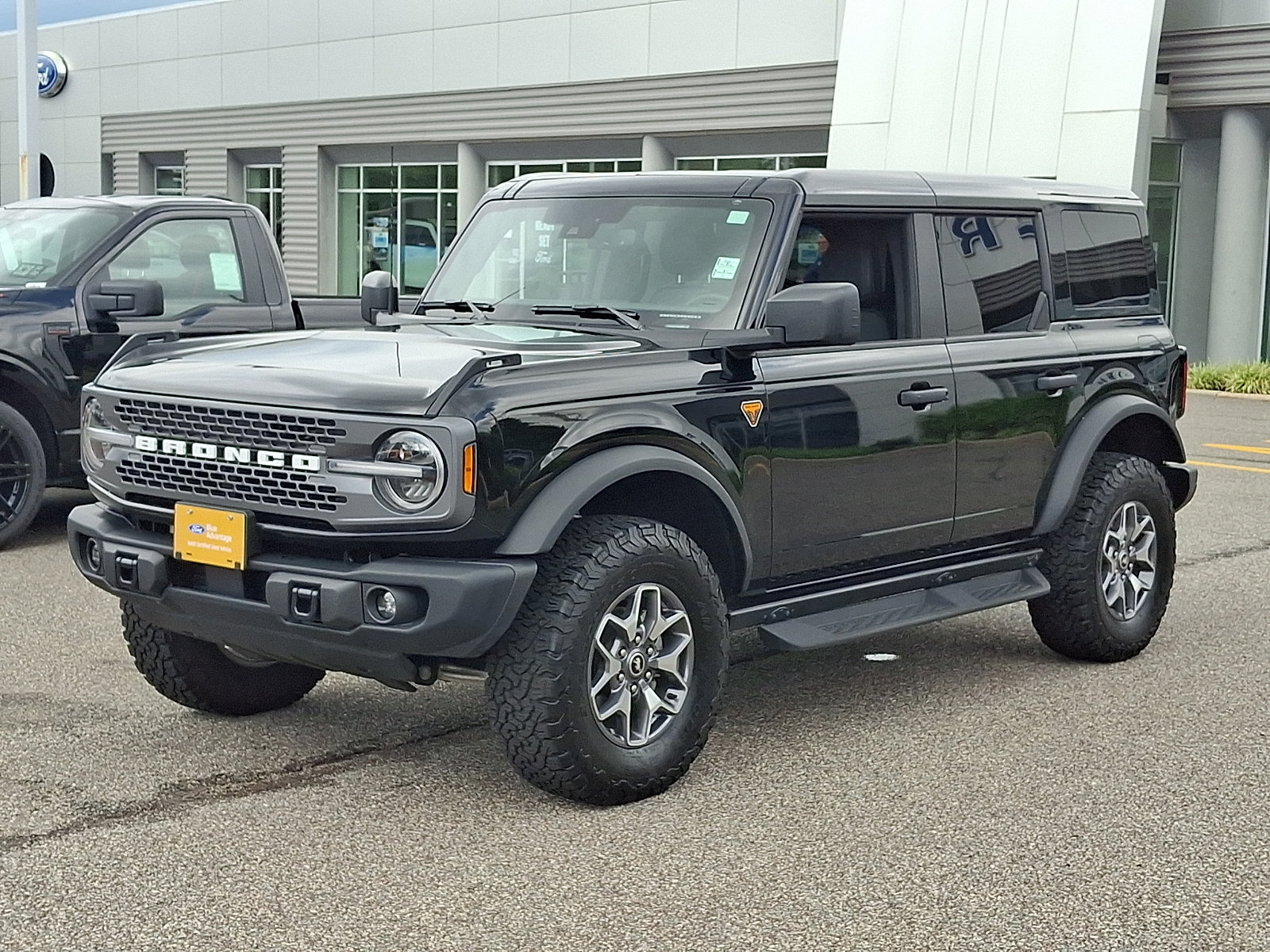 Certified 2025 Ford Bronco Badlands AWD/4WD image 5