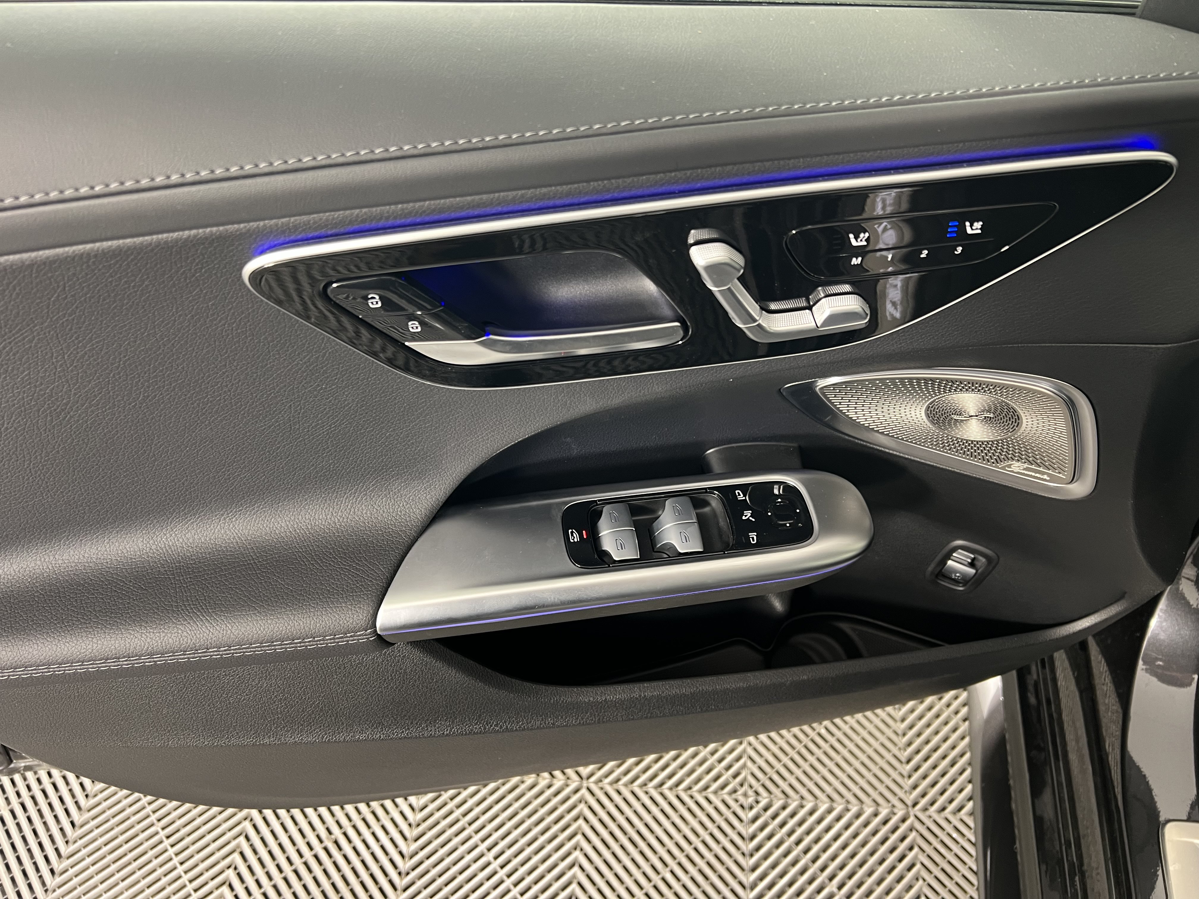 New 2026 Mercedes-Benz C 300 4MATIC Sedan image 19