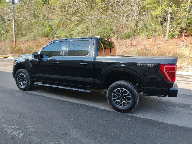 Certified 2022 Ford F150 XLT w/ Equipment Group 302A High image 4