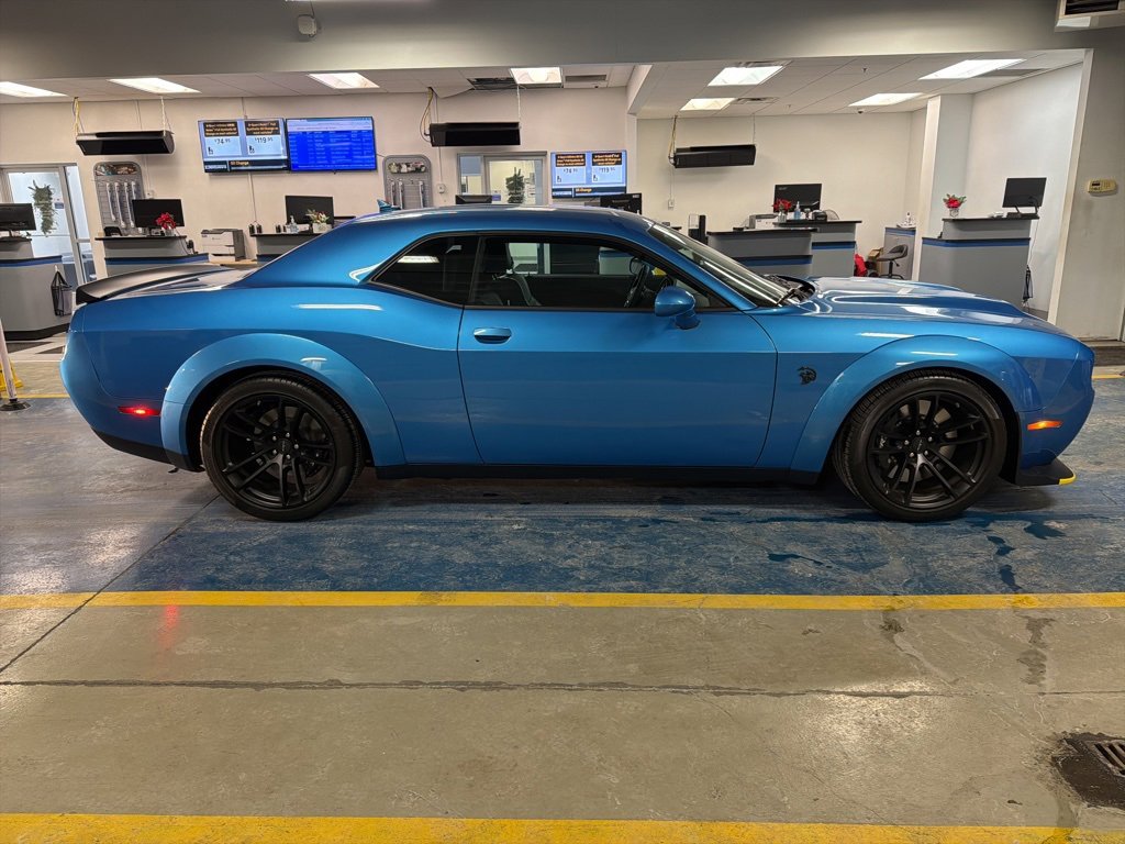 Used 2023 Dodge Challenger SRT Hellcat image 4