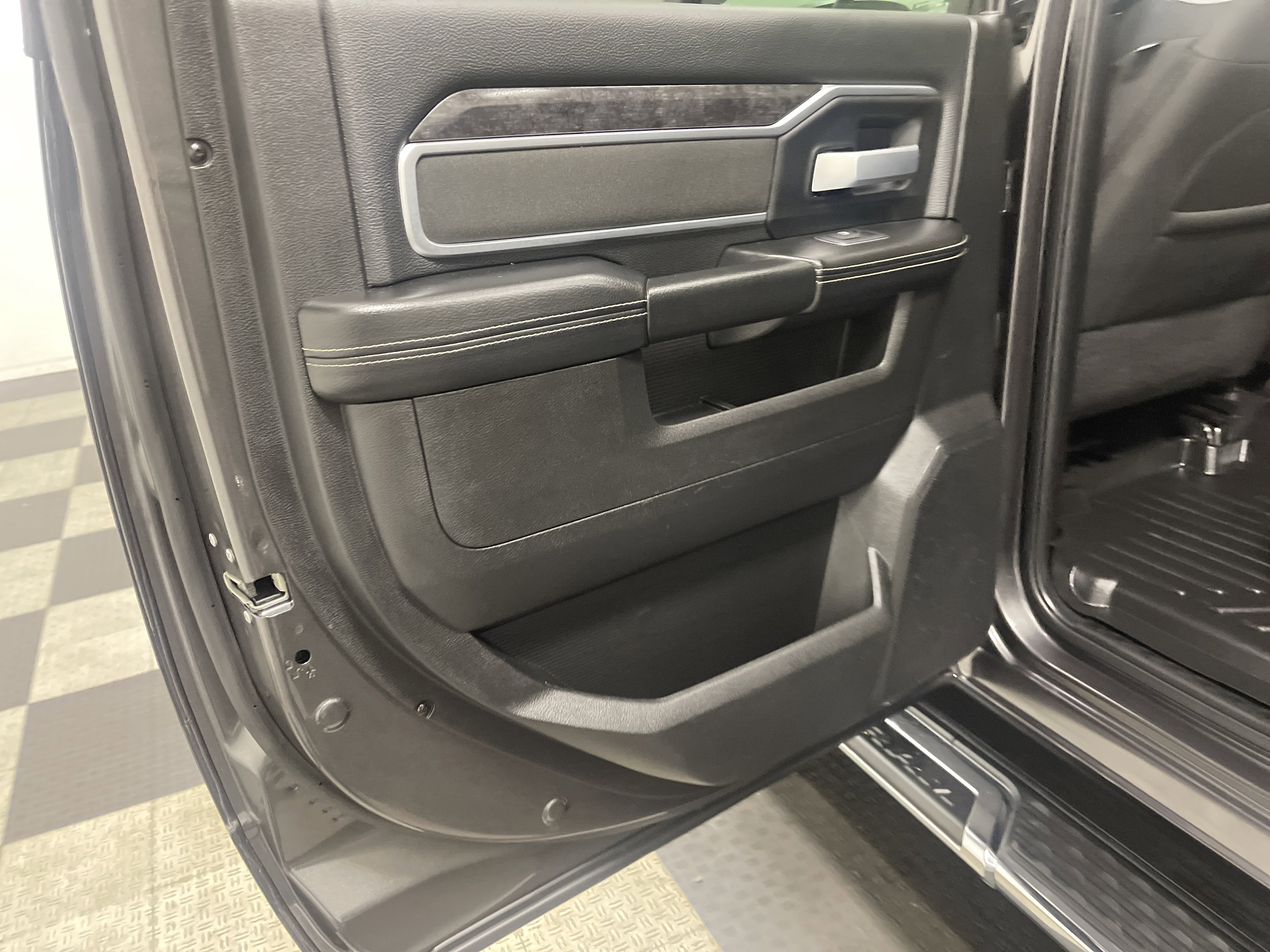 Used 2024 RAM 2500 Big Horn image 15