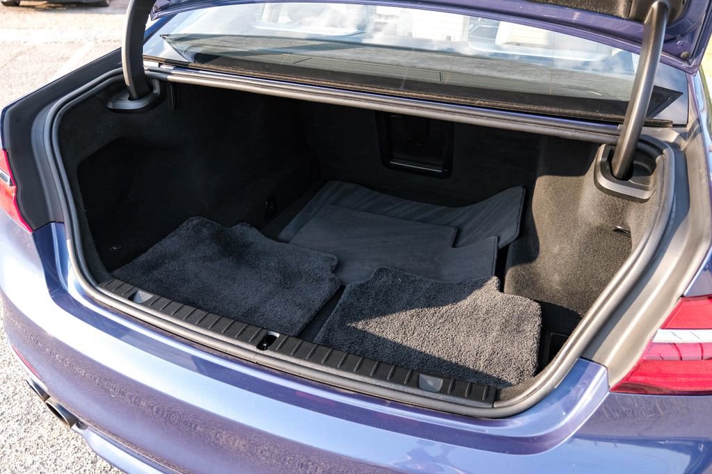 Used 2019 BMW ALPINA B7 xDrive w/ Luxury Rear Seating Package image 55