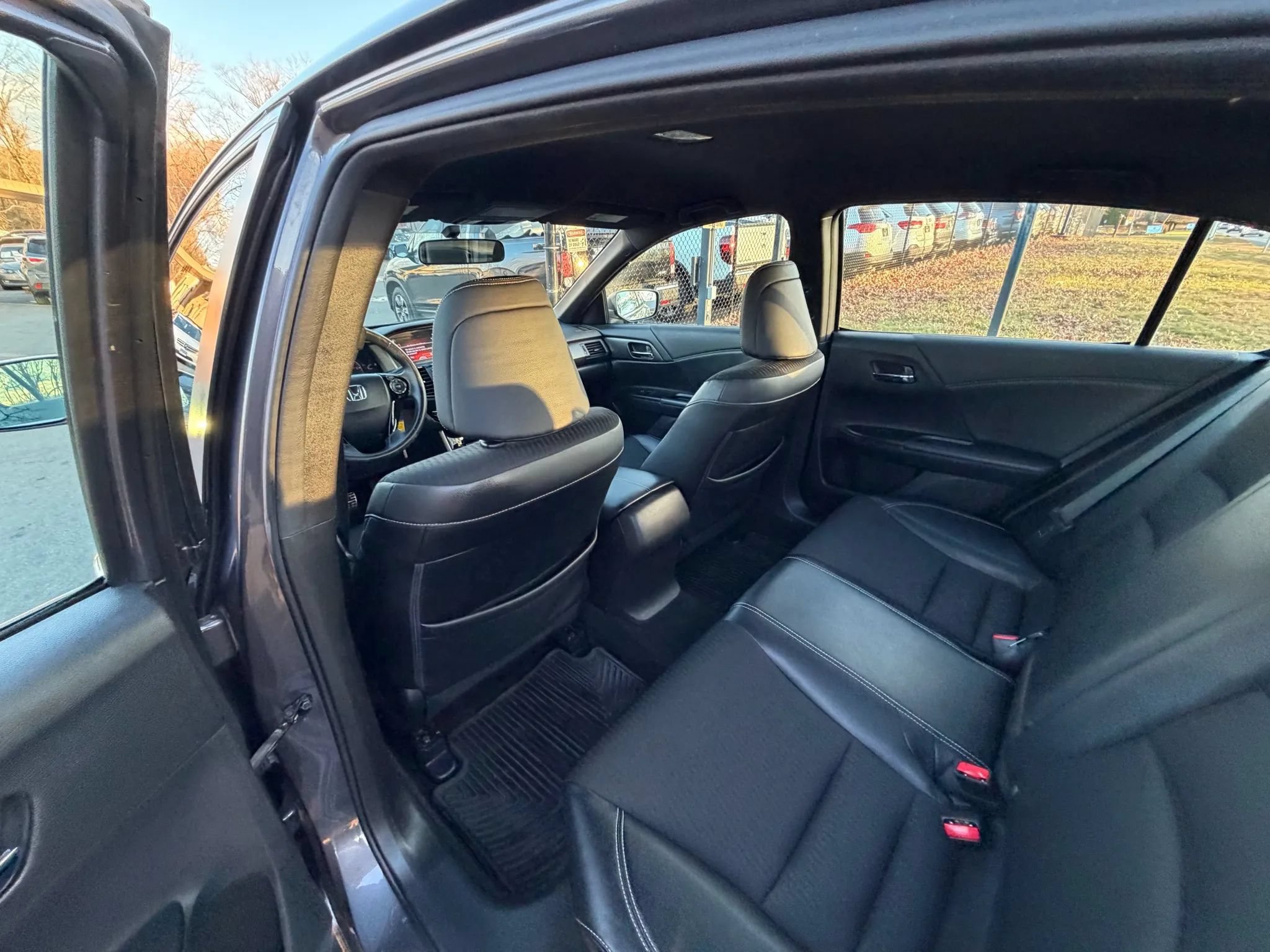 Used 2016 Honda Accord Sport image 18