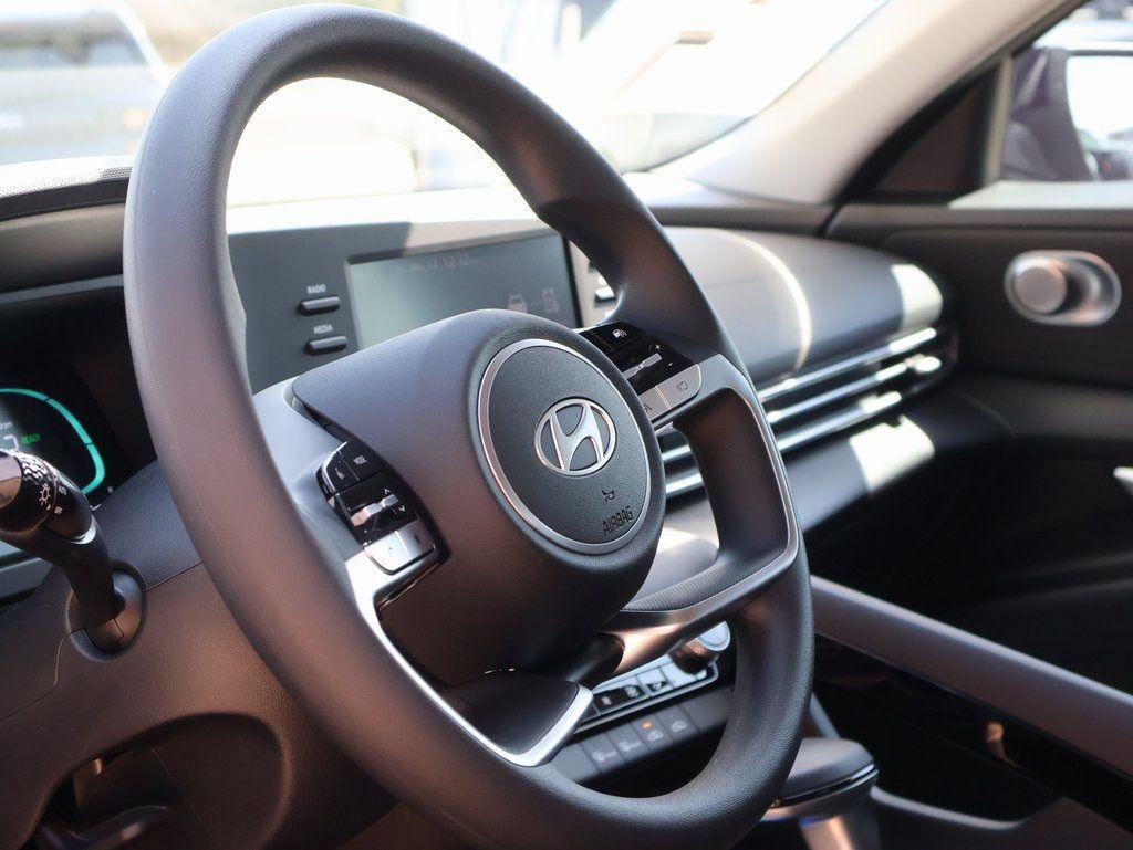 New 2026 Hyundai Elantra Blue image 26