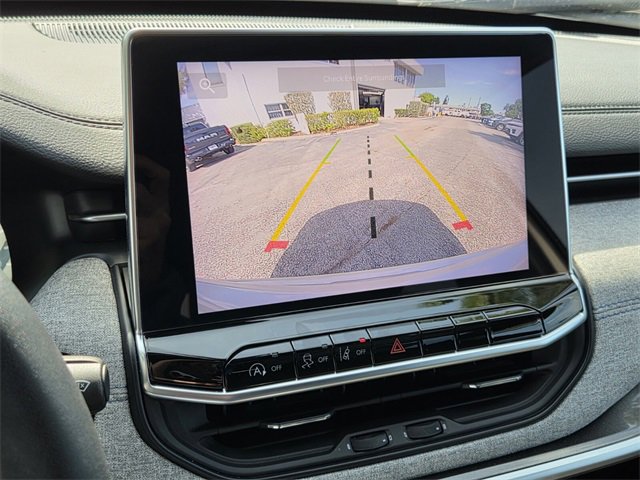 Used 2024 Jeep Compass Latitude image 26