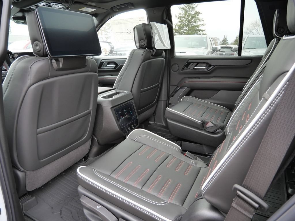 New 2026 GMC Yukon AT4 Ultimate AWD/4WD image 39