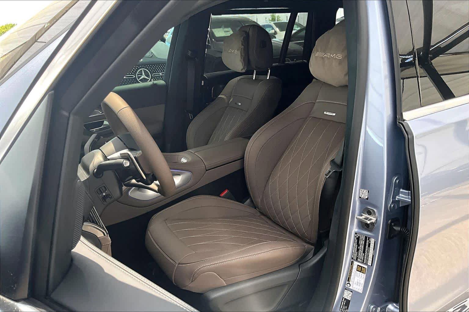 New 2026 Mercedes-Benz GLS 63 AMG 4MATIC image 17