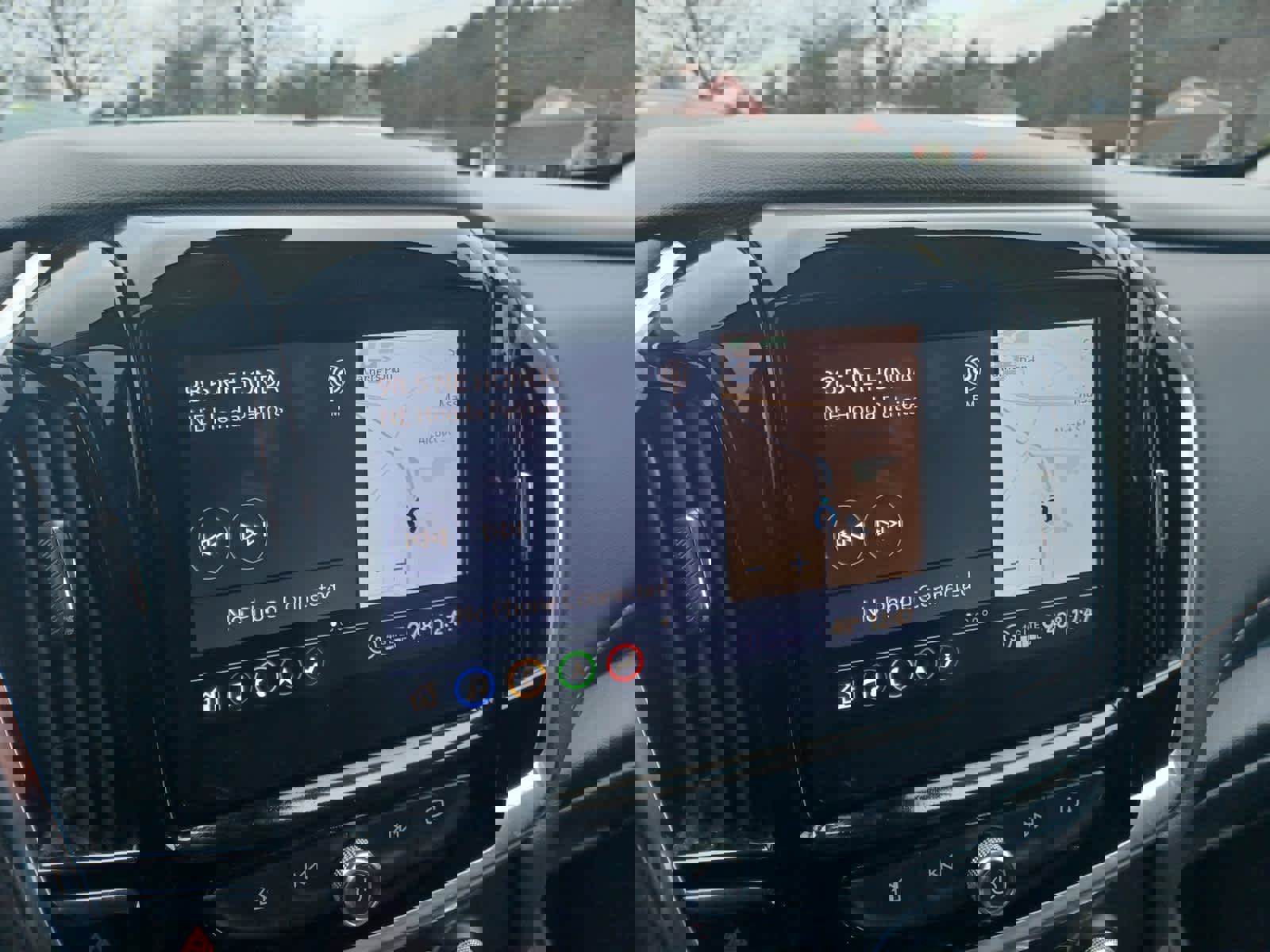 Used 2020 Chevrolet Traverse LT w/ LT Premium Package image 14