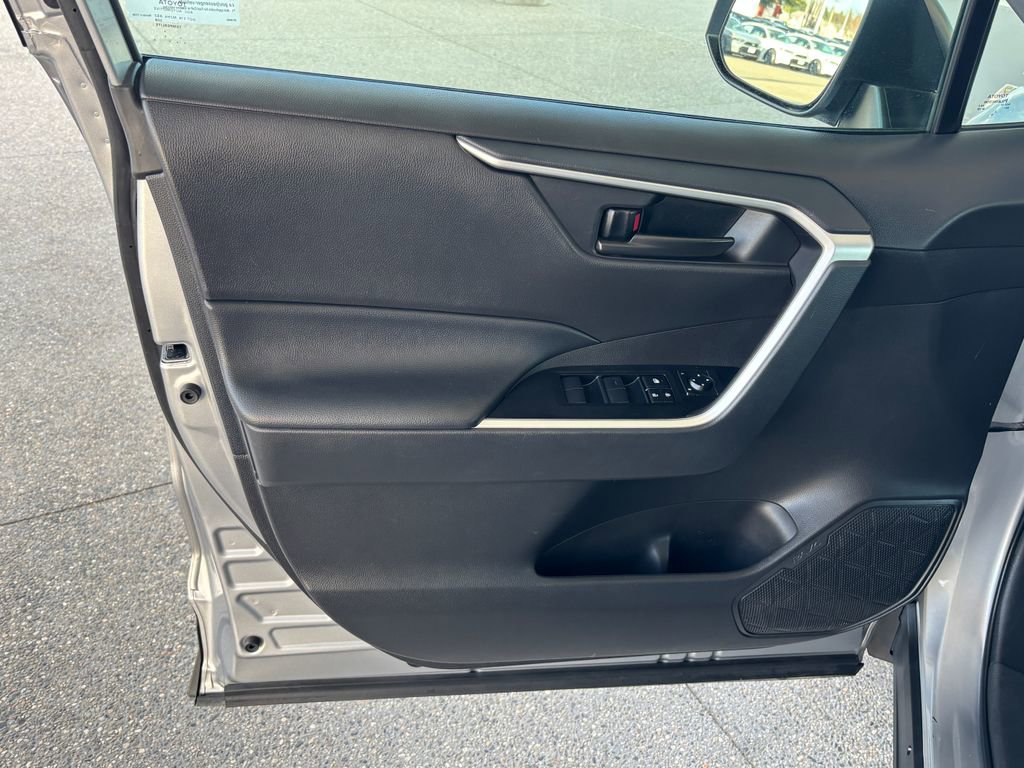 Used 2024 Toyota RAV4 LE image 25