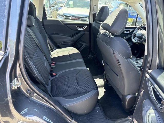 Used 2020 Subaru Forester Premium AWD/4WD image 11