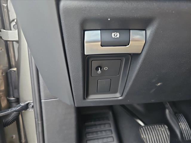 Used 2025 Land Rover Defender 110 S AWD/4WD image 25