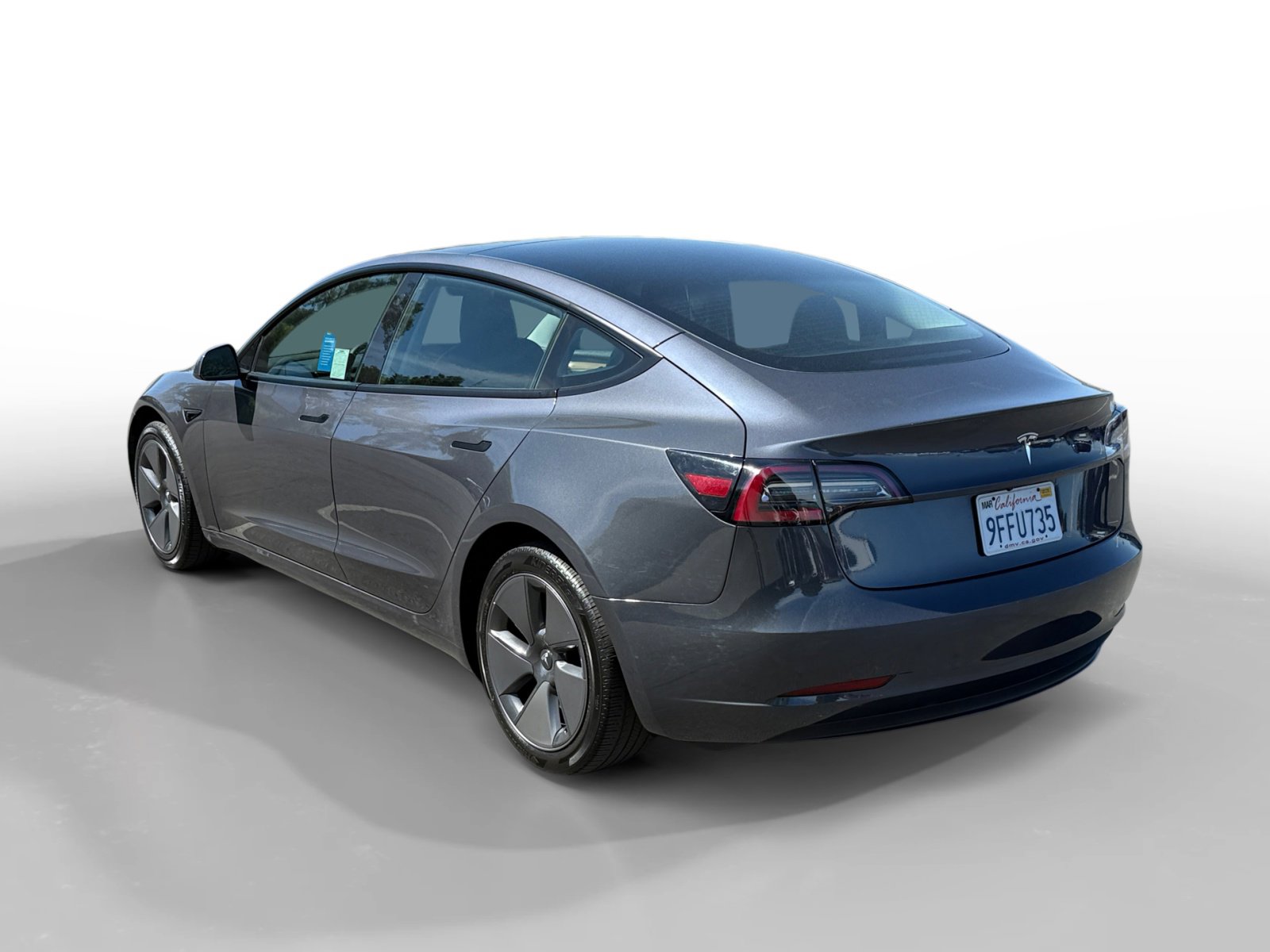 Used 2023 Tesla Model 3 Standard Range image 3