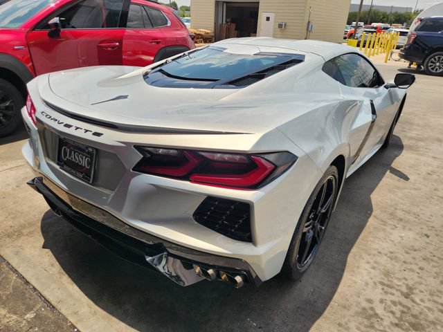 Used 2022 Chevrolet Corvette Stingray Coupe w/ 1LT RWD image 5
